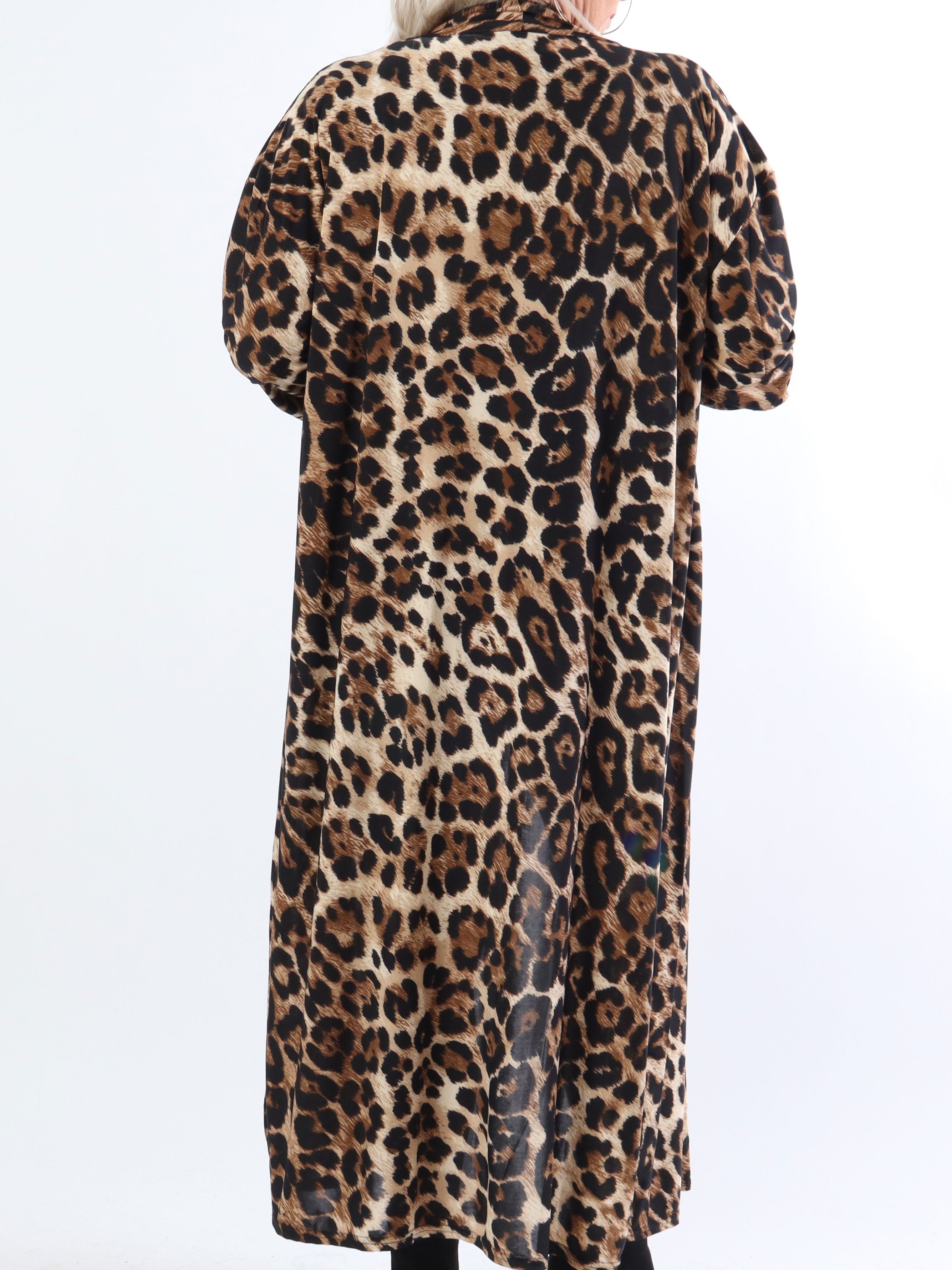 Alline long - Lång leopardkofta med stretch i plus size